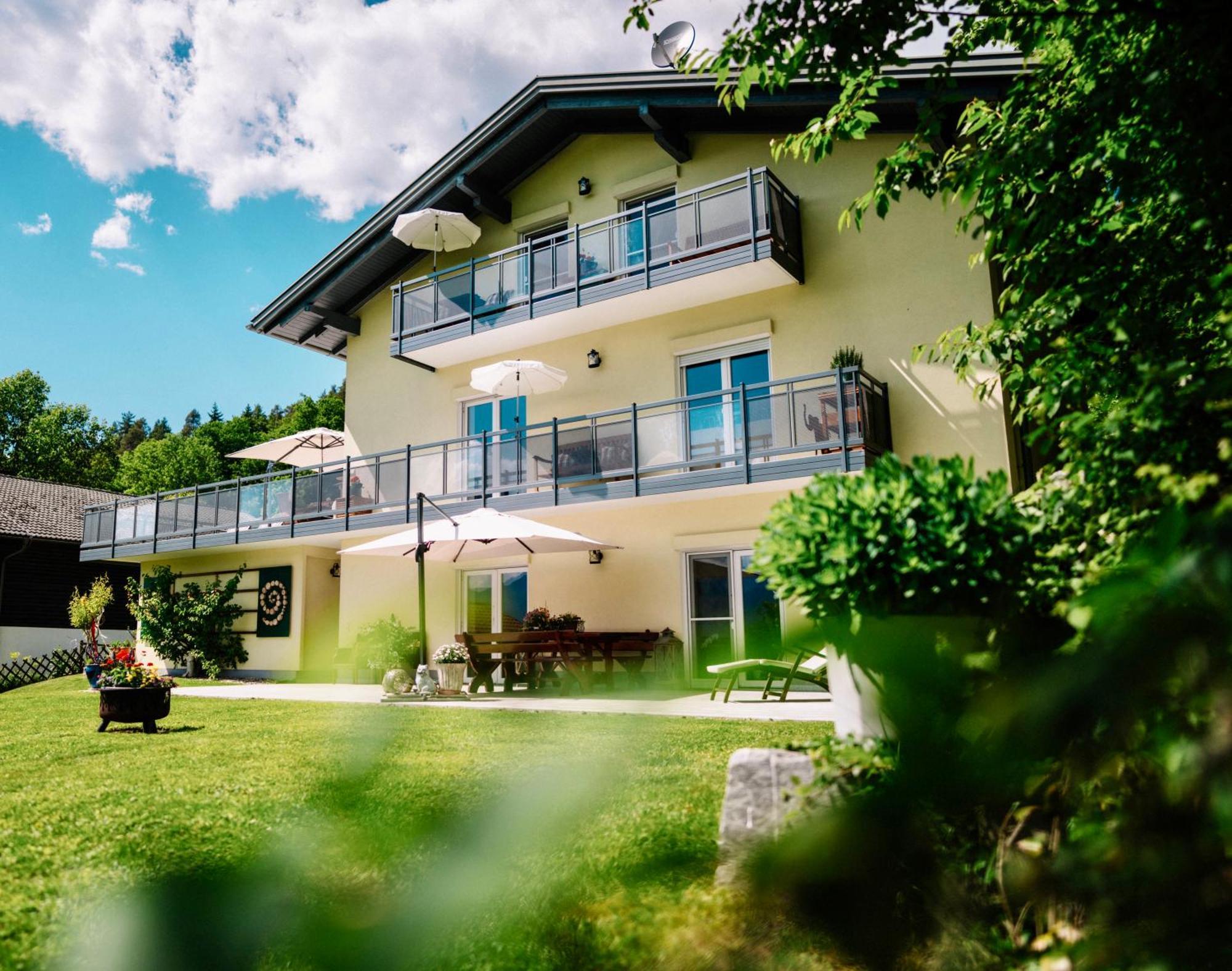 Appartement Schwalbennest Velden à Velden am Wörther See Extérieur photo
