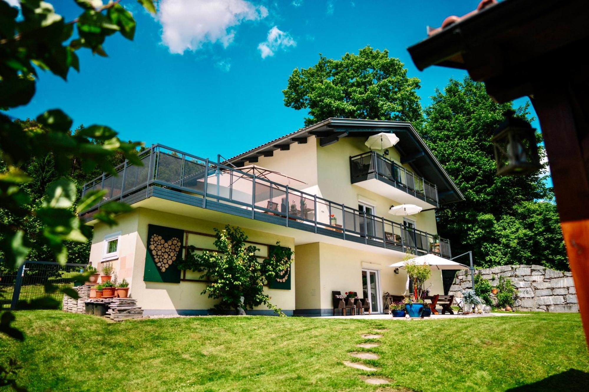 Appartement Schwalbennest Velden à Velden am Wörther See Extérieur photo